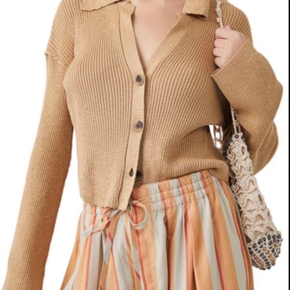Women's Tan Sweater